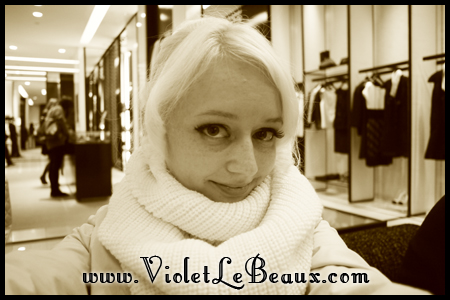 VioletLeBeauxP1060671_17577